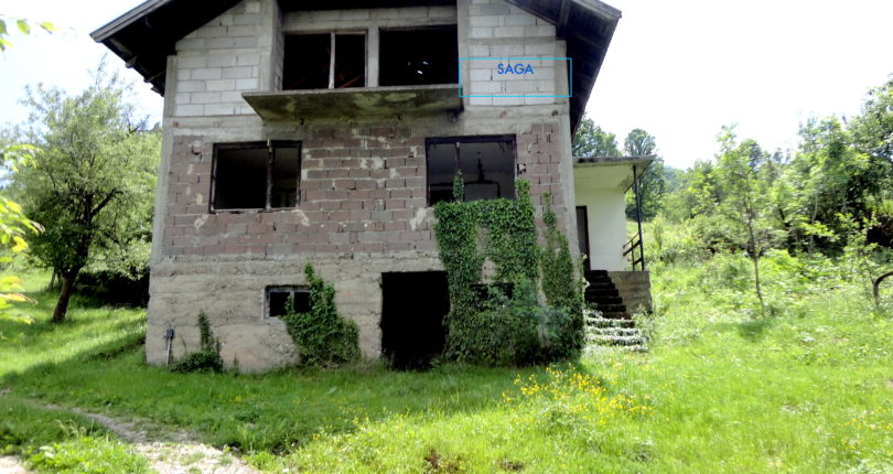 Kuća sa placem u Poniru Rebrovac